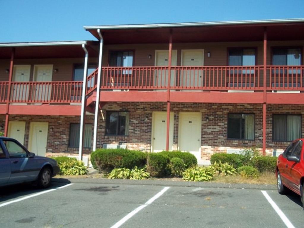 Naugatuck Motor Lodge Esterno foto